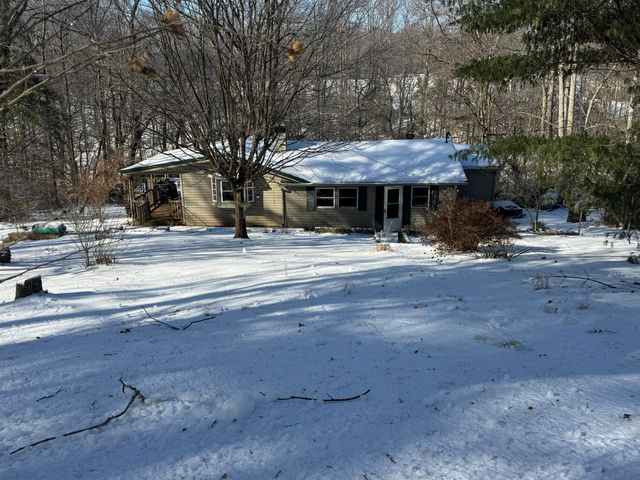 754 W Lone Oak Road, Clay City, KY 40312