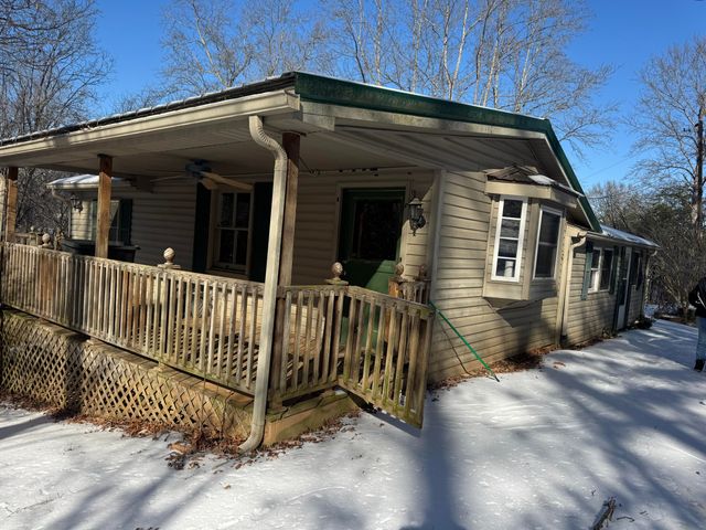 754 W Lone Oak Road, Clay City, KY 40312