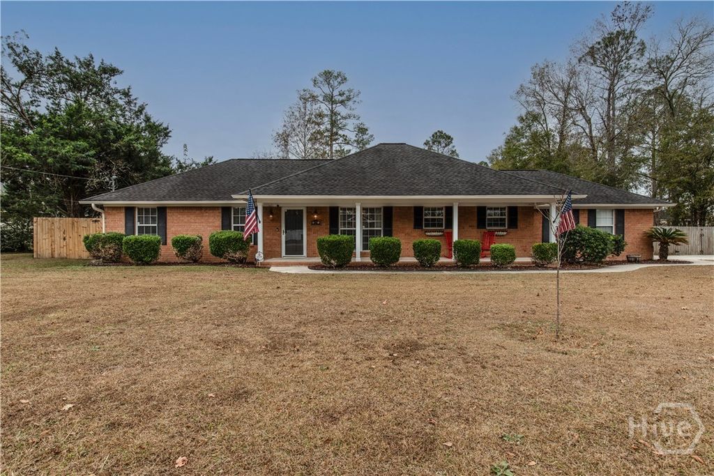 8 Cameron Court W, Pembroke, GA 31321