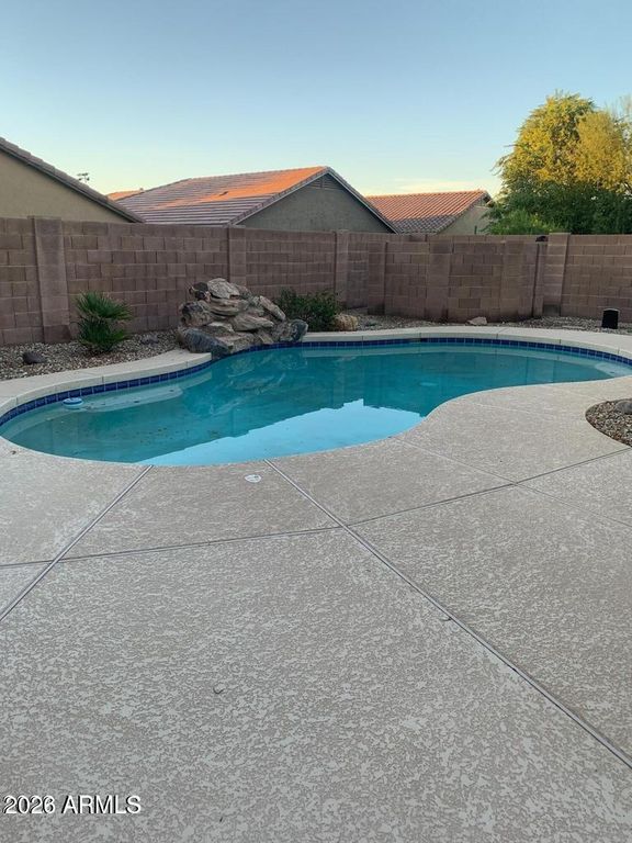 35488 N SHORTHORN Trail, San Tan Valley, AZ 85143