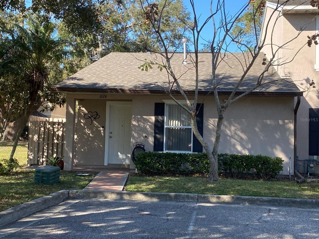 1074 DOLPHIN DRIVE, Winter Garden, FL 34787