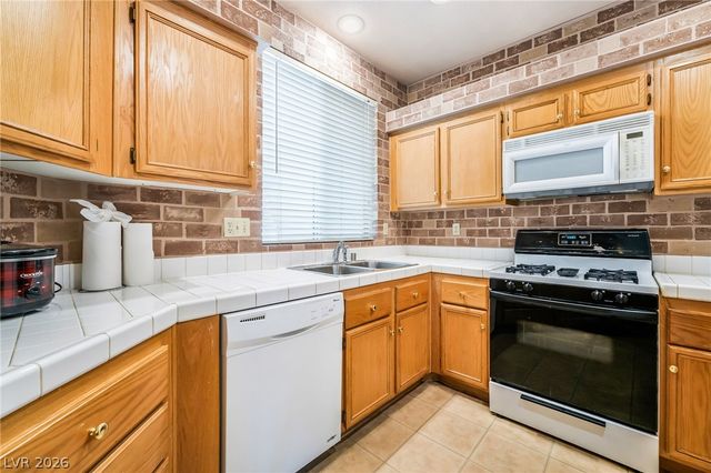5155 West Tropicana Avenue 2087, Las Vegas, NV 89103