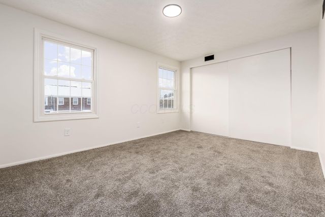 443 Clairbrook Avenue, Columbus, OH 43228