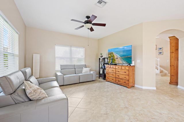 196 Behring Way, Jupiter, FL 33458