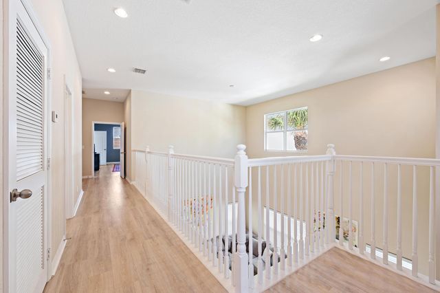 196 Behring Way, Jupiter, FL 33458