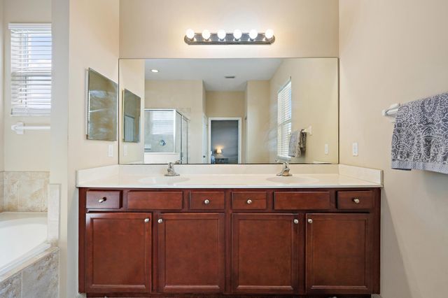 196 Behring Way, Jupiter, FL 33458