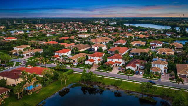 196 Behring Way, Jupiter, FL 33458