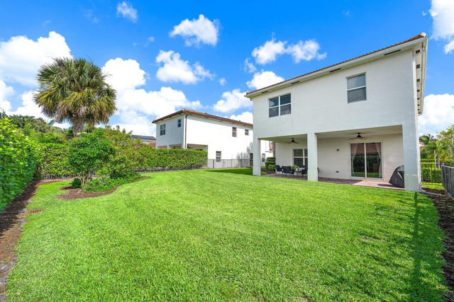 196 Behring Way, Jupiter, FL 33458