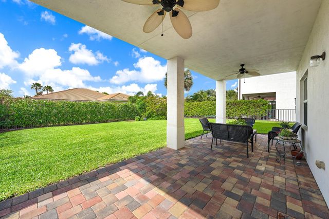 196 Behring Way, Jupiter, FL 33458