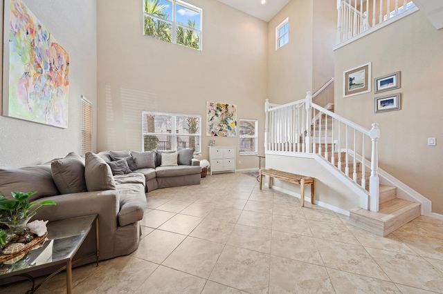 196 Behring Way, Jupiter, FL 33458