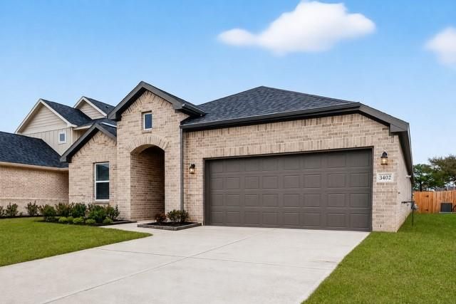 3402 Rolling River Drive, Baytown, TX 77521