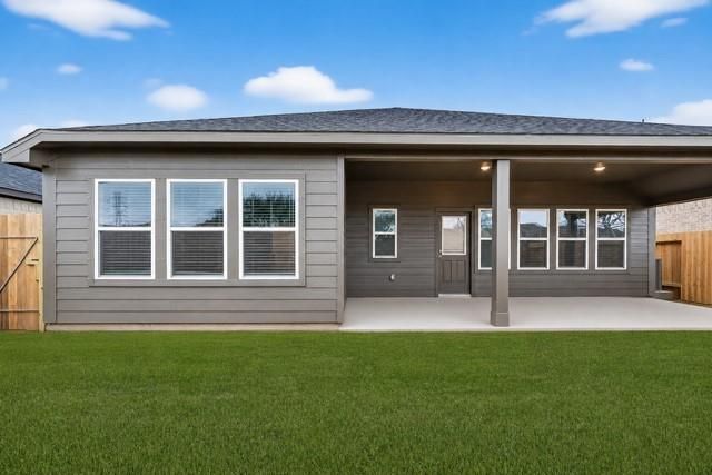 3402 Rolling River Drive, Baytown, TX 77521