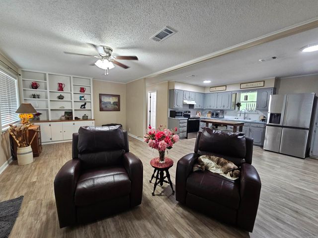 3201 Nellwood Drive, Pine Bluff, AR 71602