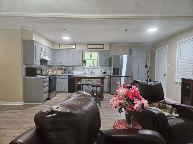 3201 Nellwood Drive, Pine Bluff, AR 71602