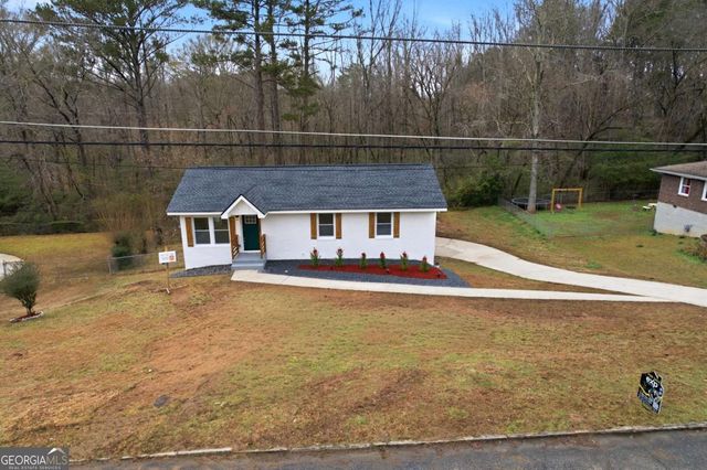 2482 Yolanda Trail, Ellenwood, GA 30294