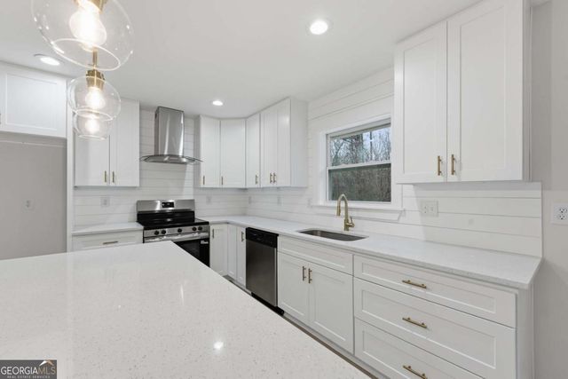 2482 Yolanda Trail, Ellenwood, GA 30294