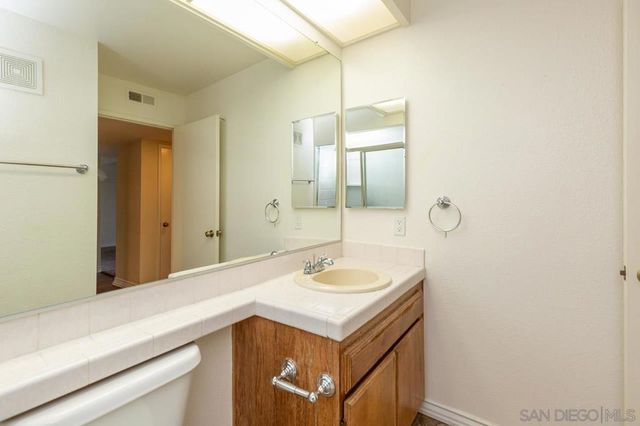 6960 Hyde Park 1, San Carlos, CA 92119