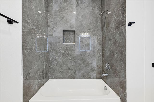 7203 Weyburn Street, Houston, TX 77028