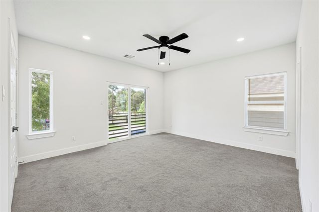 7203 Weyburn Street, Houston, TX 77028