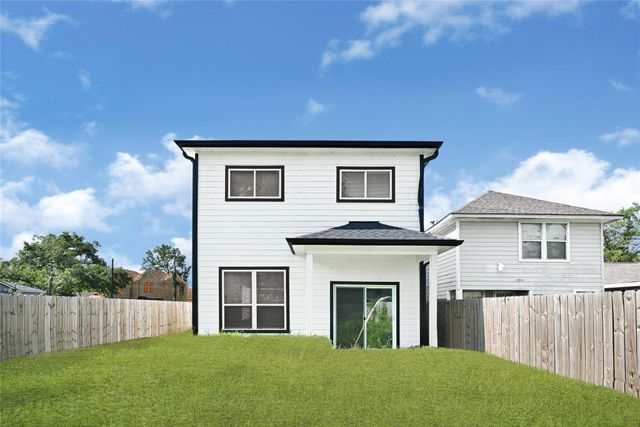 7203 Weyburn Street, Houston, TX 77028