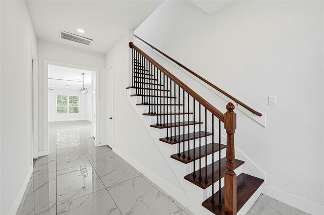 7203 Weyburn Street, Houston, TX 77028