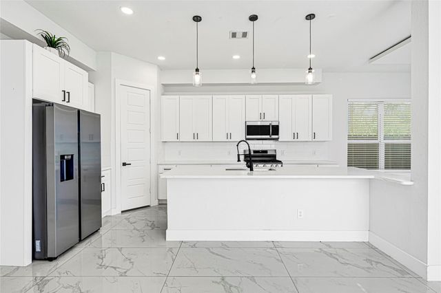 7203 Weyburn Street, Houston, TX 77028