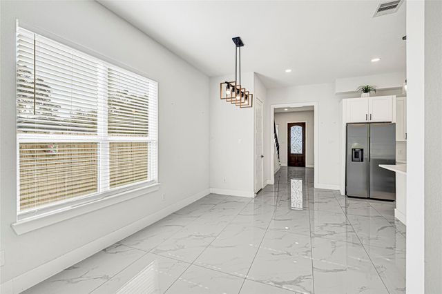 7203 Weyburn Street, Houston, TX 77028