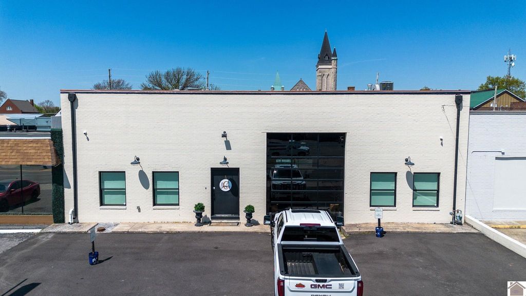 709 Kentucky Avenue, Paducah, KY 42003