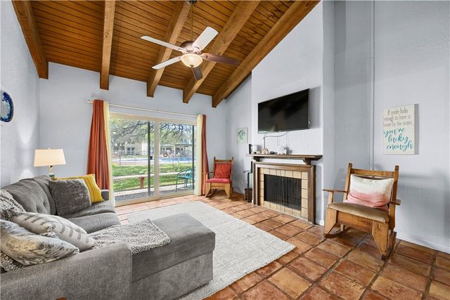 2003 N Fulton Beach 36, Rockport, TX 78382