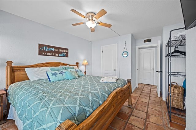 2003 N Fulton Beach 36, Rockport, TX 78382