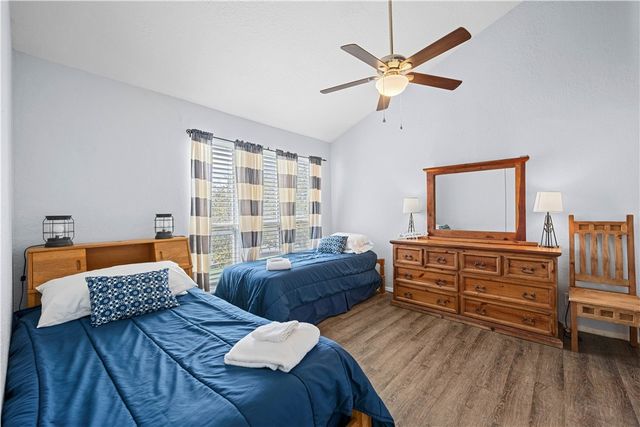 2003 N Fulton Beach 36, Rockport, TX 78382