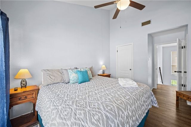 2003 N Fulton Beach 36, Rockport, TX 78382
