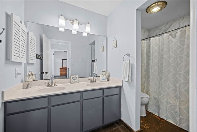 2003 N Fulton Beach 36, Rockport, TX 78382