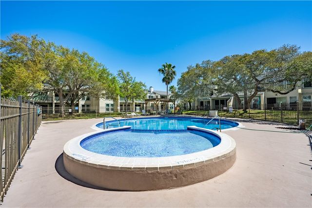 2003 N Fulton Beach 36, Rockport, TX 78382
