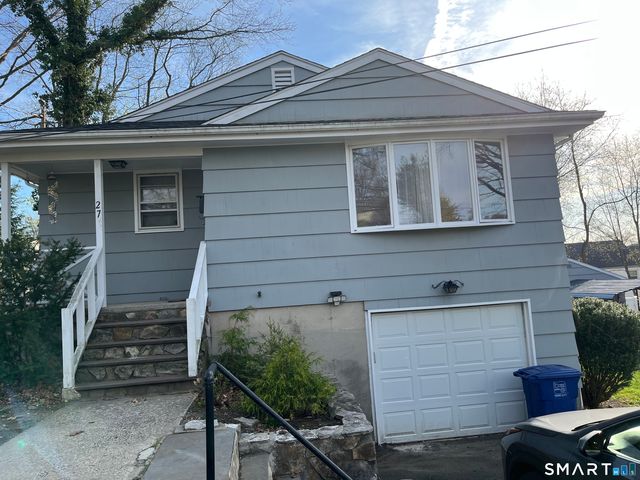 27 Plateau Avenue, Bridgeport, CT 06606