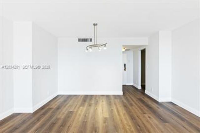2500 Parkview Dr 1216, Hallandale Beach, FL 33009