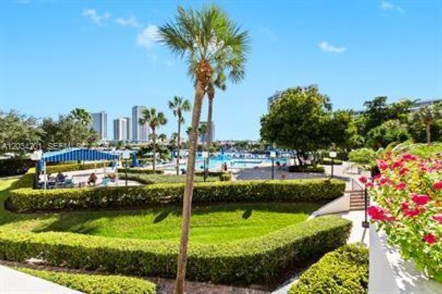 2500 Parkview Dr 1216, Hallandale Beach, FL 33009