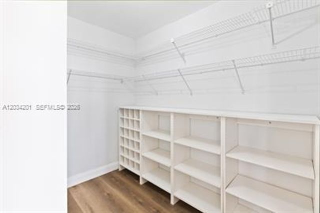 2500 Parkview Dr 1216, Hallandale Beach, FL 33009