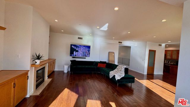 2111 S Beverly Glen Boulevard PH2, Los Angeles, CA 90025