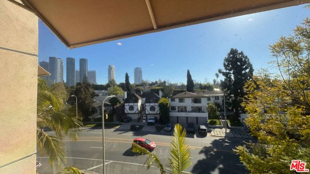 2111 S Beverly Glen Boulevard PH2, Los Angeles, CA 90025