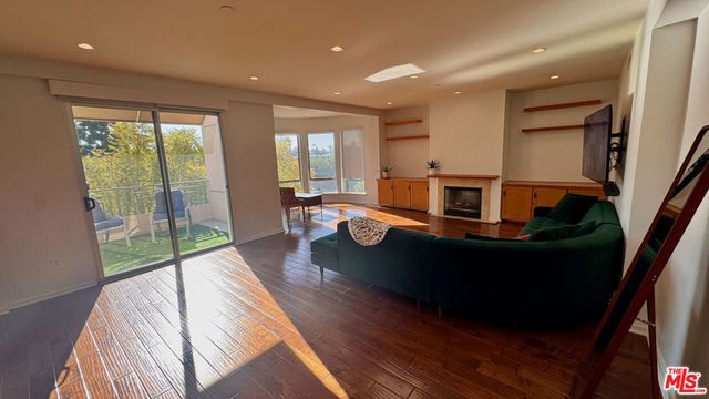 2111 S Beverly Glen Boulevard PH2, Los Angeles, CA 90025