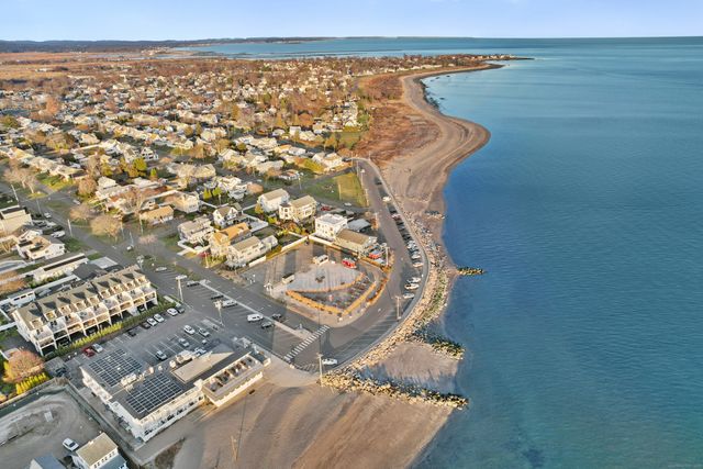 44 Washington Parkway, Stratford, CT 06615