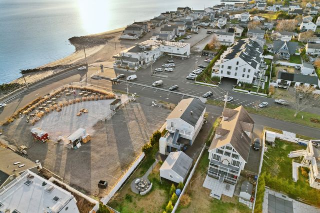 44 Washington Parkway, Stratford, CT 06615