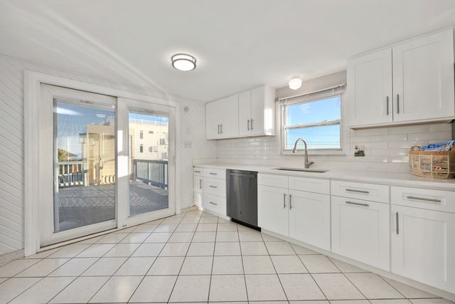 44 Washington Parkway, Stratford, CT 06615