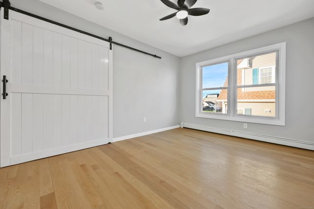 44 Washington Parkway, Stratford, CT 06615