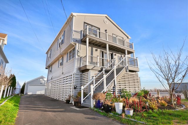 44 Washington Parkway, Stratford, CT 06615