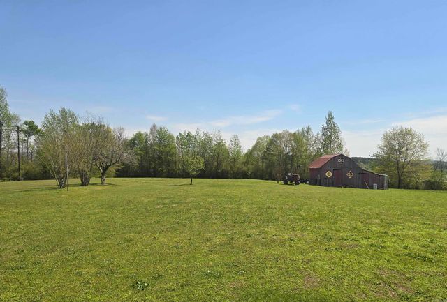 871 S Highway 65, Clinton, AR 72031