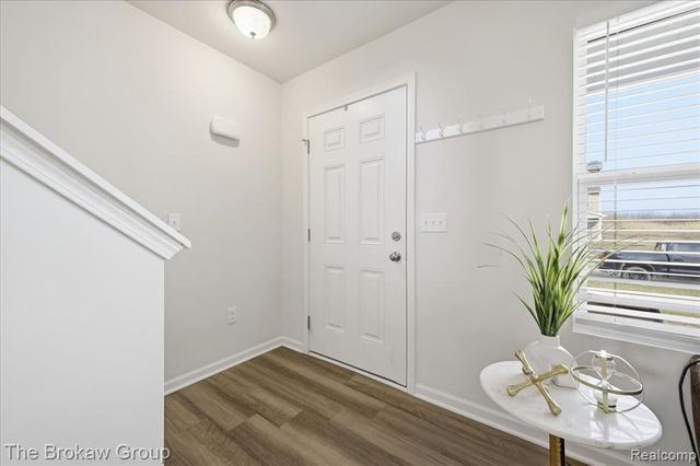 2222 Champion Drive, Burton, MI 48519