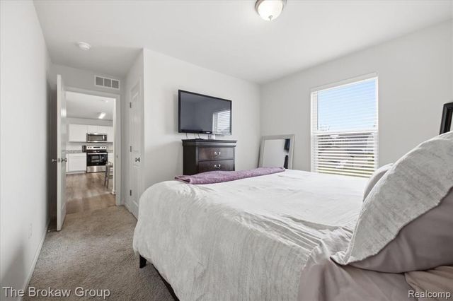 2222 Champion Drive, Burton, MI 48519