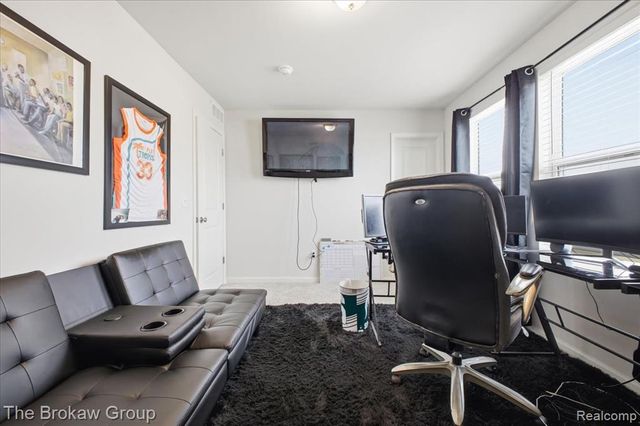 2222 Champion Drive, Burton, MI 48519